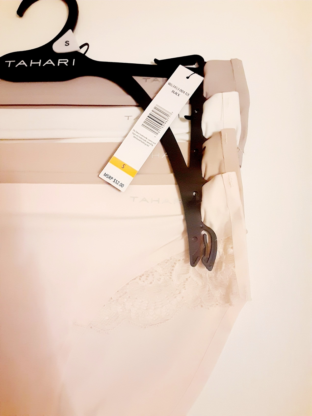 Tahari Lace-Trim Four NWT
